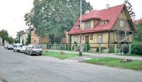 Улица Койду на всем своем полуторакилометровом протяжении - своеобразный и наглядный рассказ не только об эволюции архитектуры, но и времени.