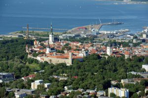 Старый Город, и порт Таллина