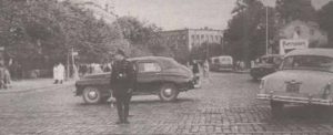 Постовой на площади Выйду (ныне — Вабадузе) в начале пятидесятых годов. Возможно, сменивший на посту ставшего оперным певцом Александра Пюви.