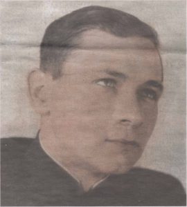 Командир легендарной подлодки — капитан-лейтенант П. Кузьмин. Фото 1942 года.