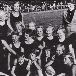 IX начальная школа и II детский сад Каламая в 1930-е годы: ученики, экскурсии, кружки и быт