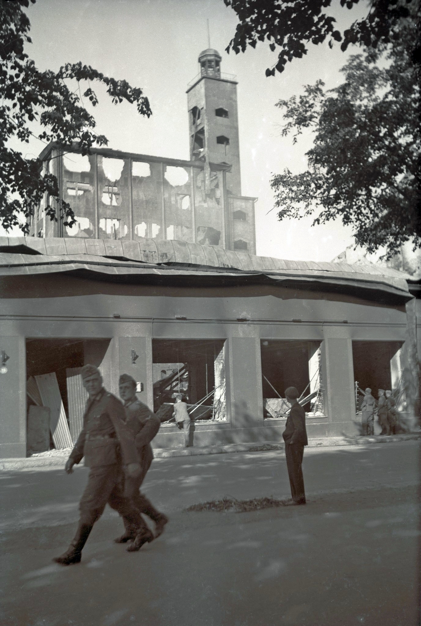 Гигантский элеватор в Каламая: первый «небоскрёб» Таллинна и его драматическая судьба